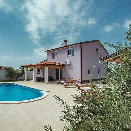 Holiday home Zeus