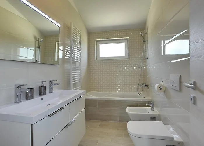 Zeus Βίλα Πούλα